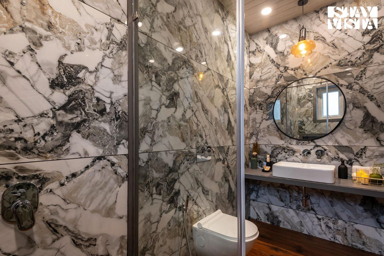 Bathroom 3, Pale Pawan Ma Villas, Pune