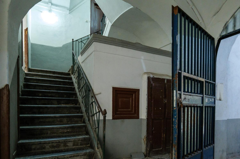 Others 5, La casa di nonna Teresa, Napoli