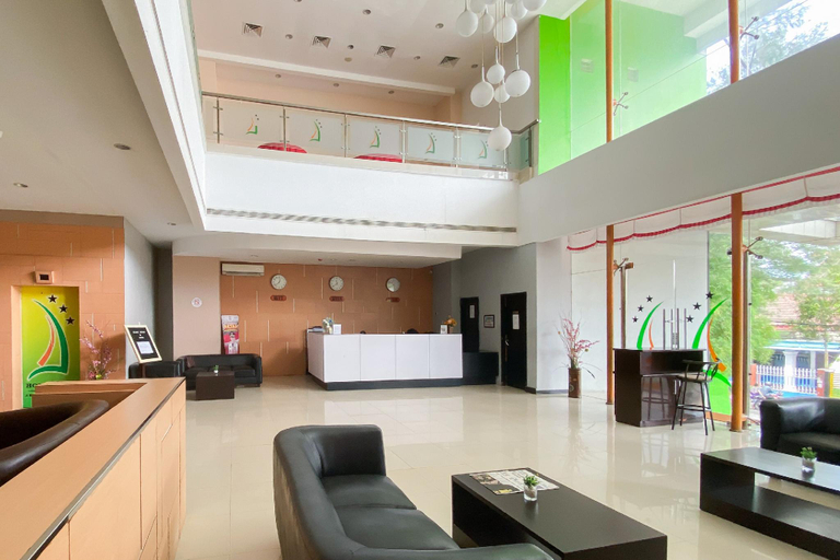 Public Area 3, Urbanview Hotel Asyra Makassar, Makassar