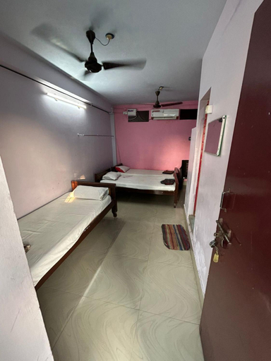 Bedroom 4, Meera Lodge, Cuddalore