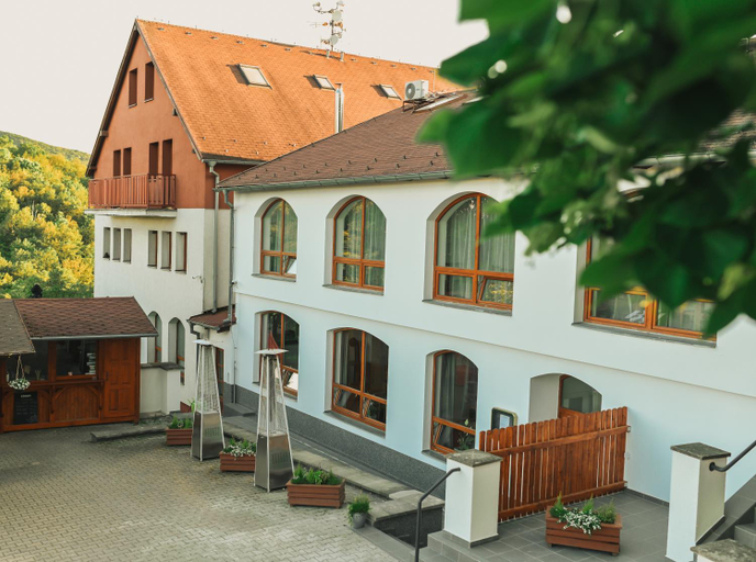 Others 2, Restaurace a penzion U svate Barbory, Ústí nad Labem