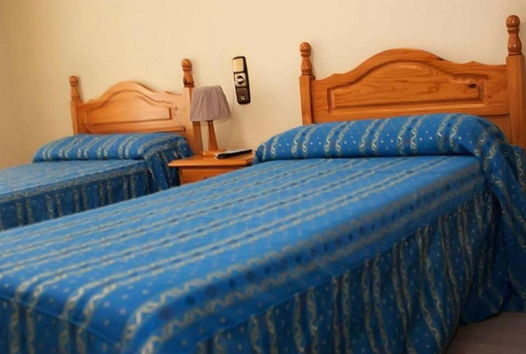Bedroom 2, Hostal Calaverde, Almería