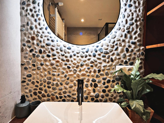 Bathroom, Scenic Stay Near Town Lake, Barneveld