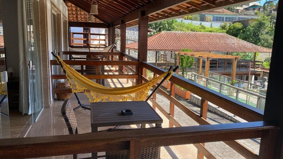 Others 4, Casa Indaia, Petrópolis