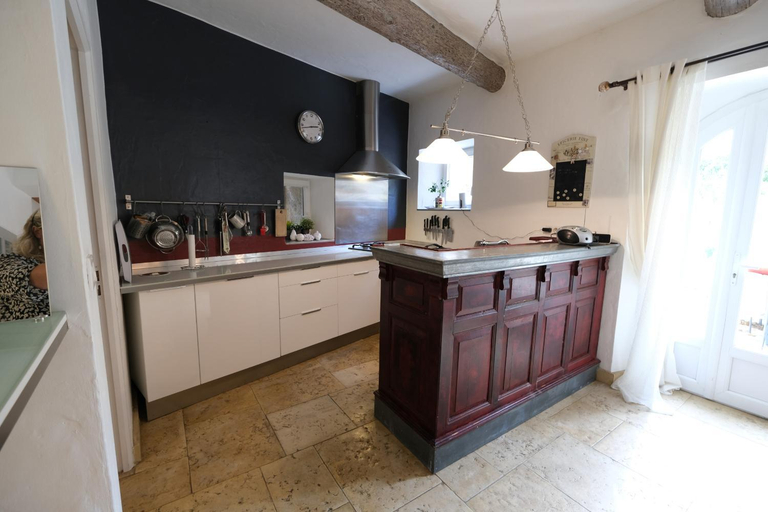 Kitchen 3, charming provencal house with private pool for 4 people in cheval blanc, luberon., Vaucluse