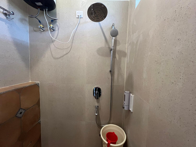 Bathroom 3, House Of Views Bir, Kangra