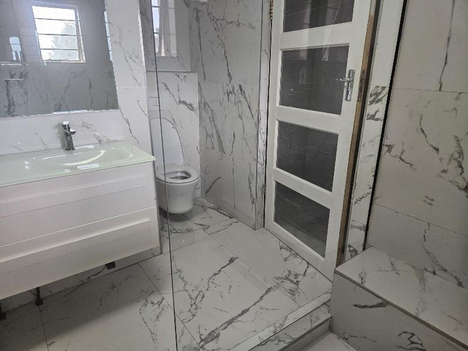 Bathroom 3, Four Seasons Lehae Guest House, City of Johannesburg