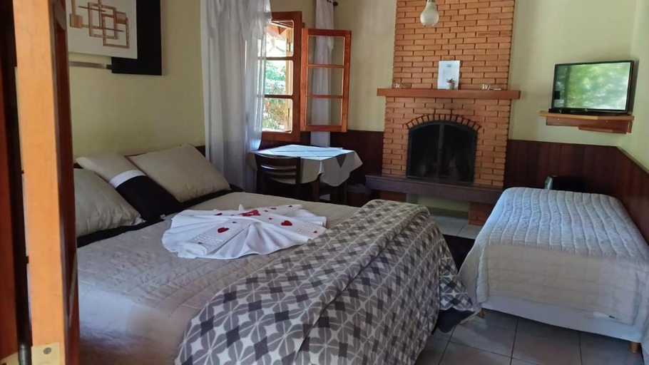 Bedroom 2, Chales Caminho das Montanhas, Camanducaia