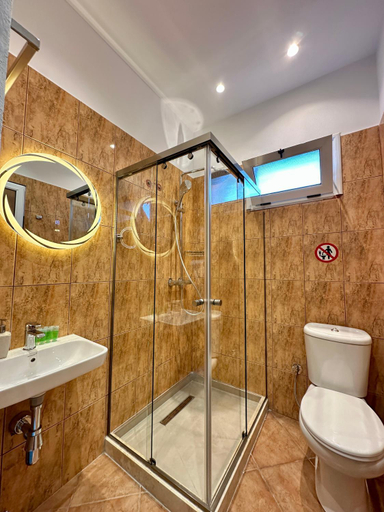 Others 5, Anel Suites, Vlorës