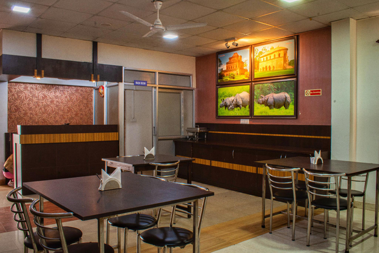 Food & Drinks 3, Spectrum Residency Panjabari Road, Kamrup Metropolitan