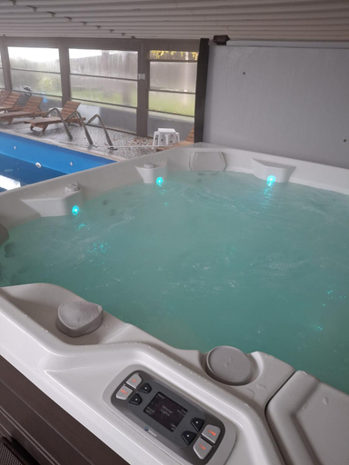 Sport & Beauty 2, Vila Crinilor, Calimanesti
