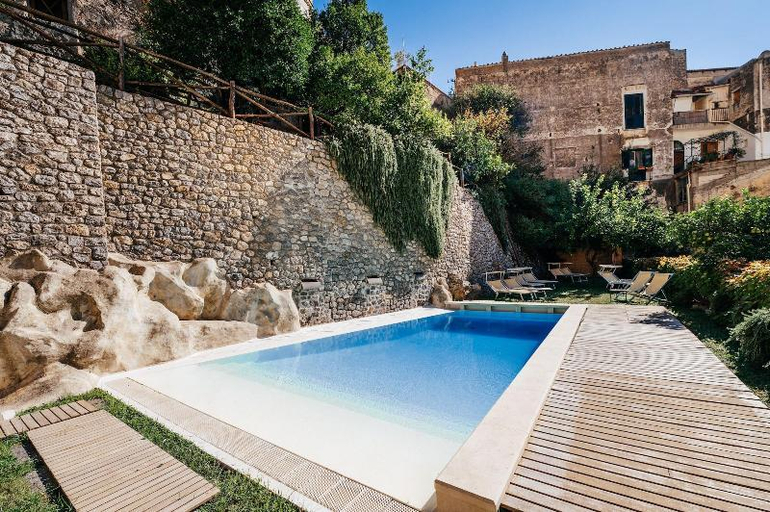 4, Amalfi Resort, Salerno
