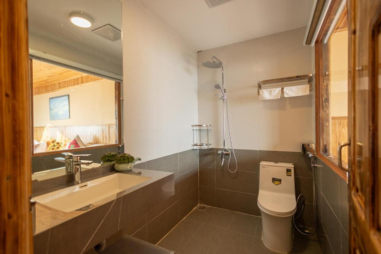 Bathroom 5, Muong Hoa Hillside Homestay, Sa Pa