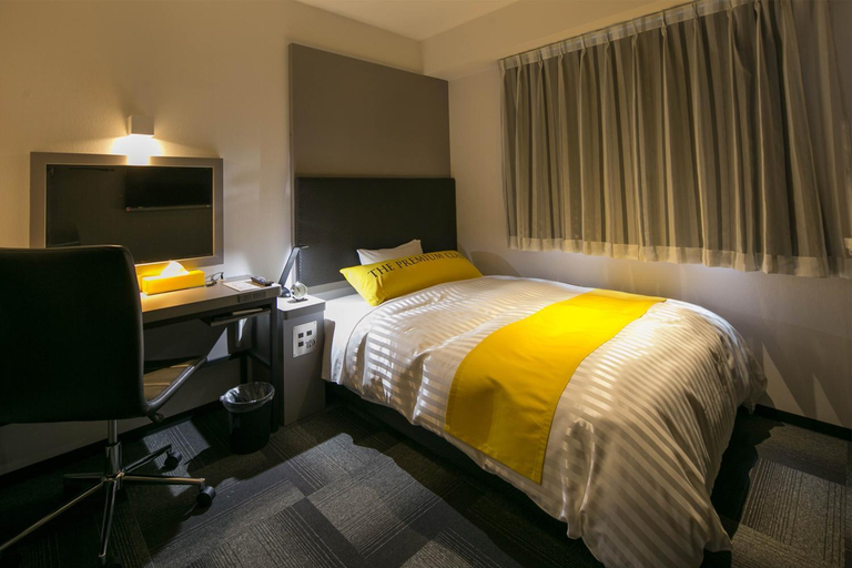 Bedroom 3, Miyakonojo Green Hotel, Miyakonojō
