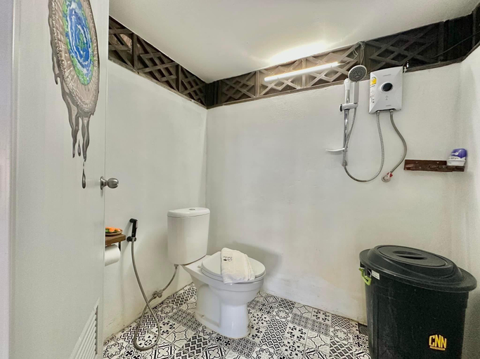 Bathroom 3, The Frog Cabana, Wang Num Khiaw