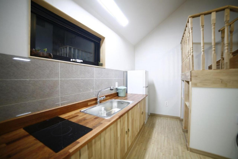 Others 4, Muan Viento Sol Beach Pension, Muan
