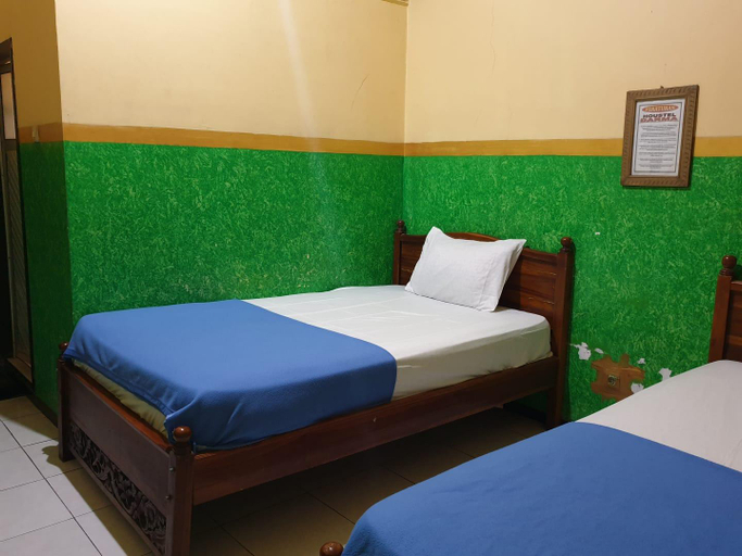 Bedroom 3, Hotel O Houstel Darma Syariah, Probolinggo