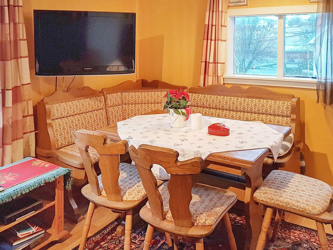 Others 5, person holiday home in averoy-By Traum, Averøy