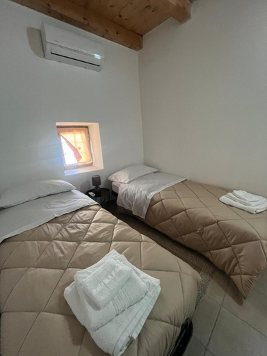 Bedroom 5, Casa Vacanze Dante, Catanzaro