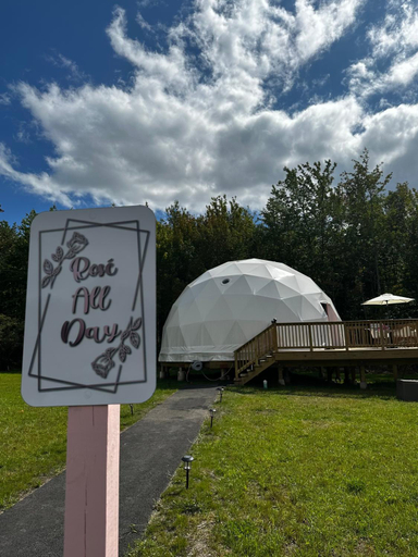 Others 2, Unique Escapes - Rose All Day Geodome, Sullivan