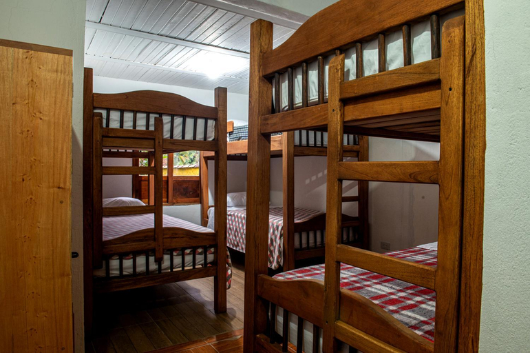 Bedroom 4, CAFE RACER HOSTEL, Jardín