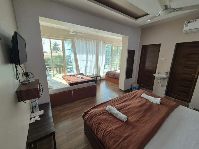 Bedroom 2, Hotel White House Beach resort, Raigarh