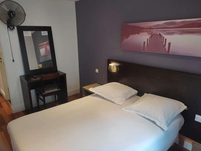Bedroom 3, LUXELTHE Hôtel, Paris