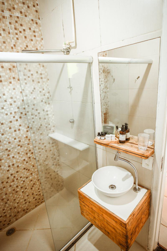 Bathroom 5, Ecocharme Pousada Pedra Do Mar, Fernando de Noronha