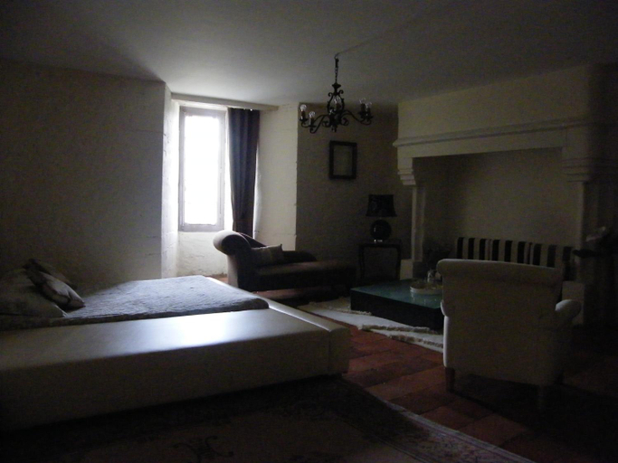 Others 2, Chateau des Martinanches, Puy-de-Dôme