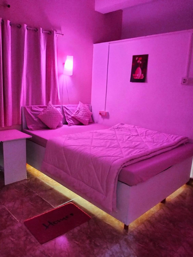 Bedroom 2, Greenland AC Rooms, Uttara Kannada