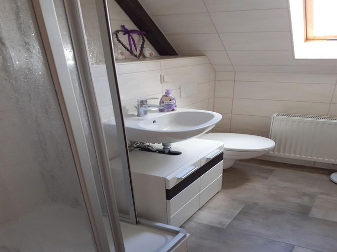 Bathroom, Familienspass in Lichtenhain, Sächsische Schweiz-Osterzgebirge