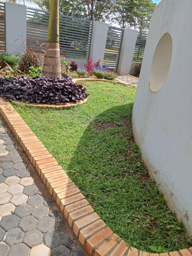Others 2, holiday villa, Mazowe