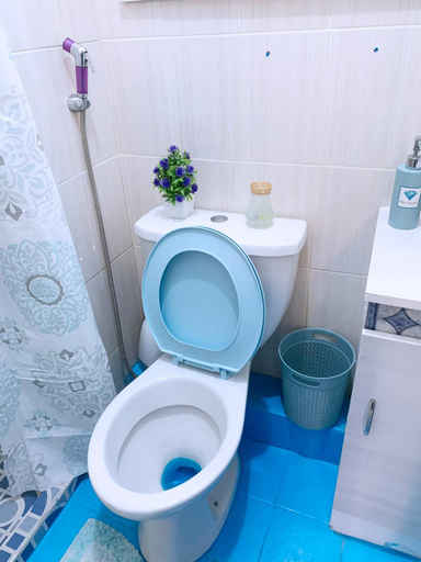 Bathroom 2, EL MEIR STAYCATION BESIDE ENCHANTED KINGDOM, Santa Rosa City