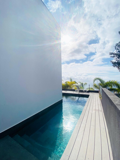 Others 3, Sunshine Villa with Optionally Heated Pool 150m above Ocean & Sandy Beach, Calheta