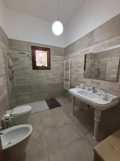Bathroom 2, Casa Salento, Lecce