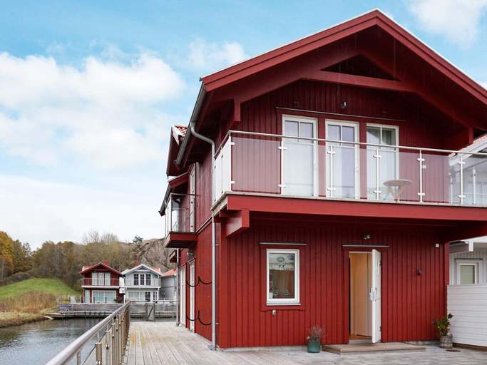 4, star holiday home in Hamburgsund, Tanum