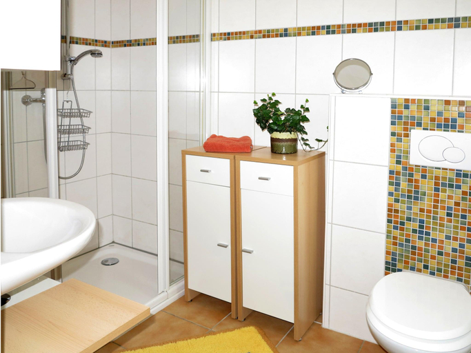 Bathroom, Ferienwohnung Wintergarten in Bad Pyrmont, Hameln-Pyrmont
