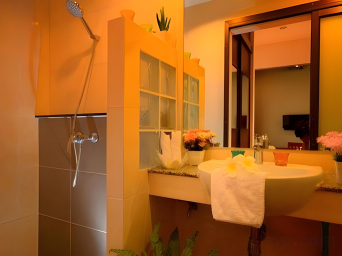 Bathroom 4, The Fusion Resort, Pulau Phuket