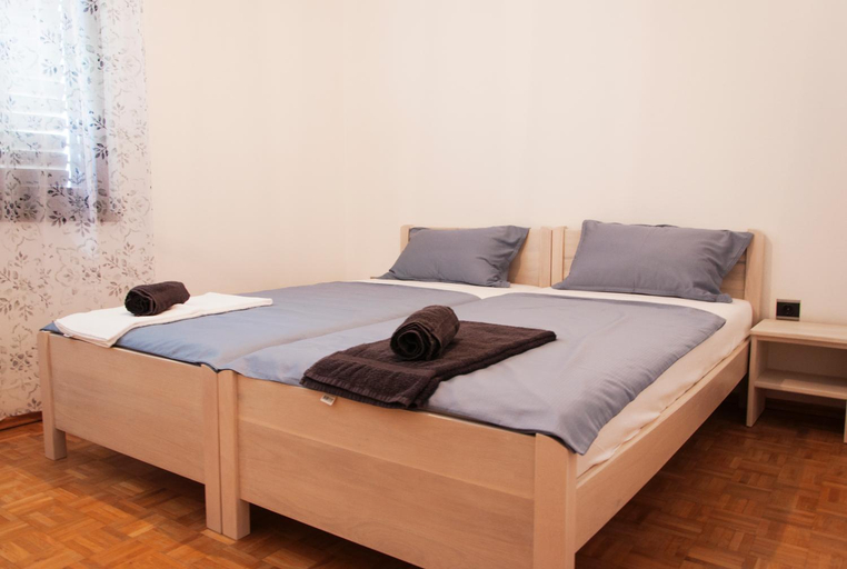 Bedroom 2, Domus Albus, Zadar