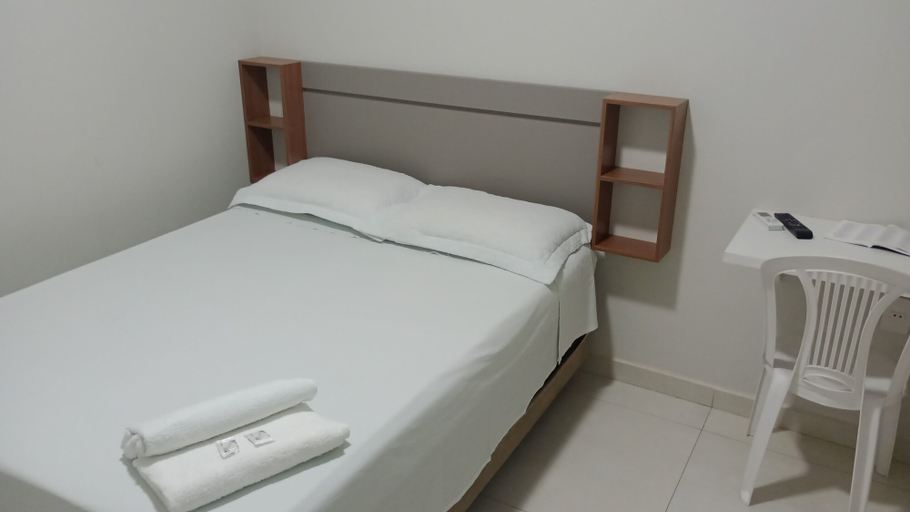 Others 5, hOTEL CALIFORNIA, Barreiras