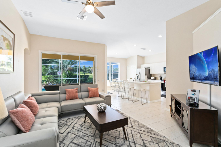 3, South Facing Pool 4 Bedroom 3 Bath Villa villa, Osceola