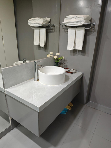 Bathroom 3, 广州友家国际酒店公寓, Guangzhou