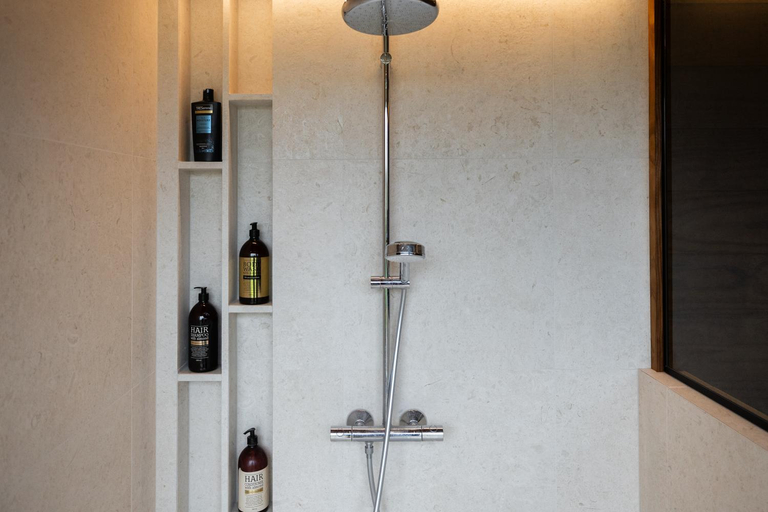 Bathroom 3, NEW luxury villa by the river, Lapland