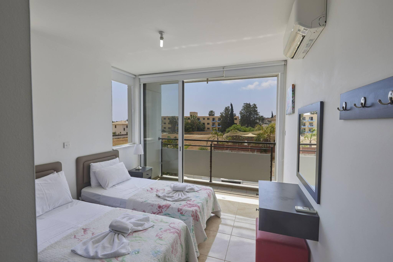 Bedroom 2, Protaras Pearl Villa Pe15