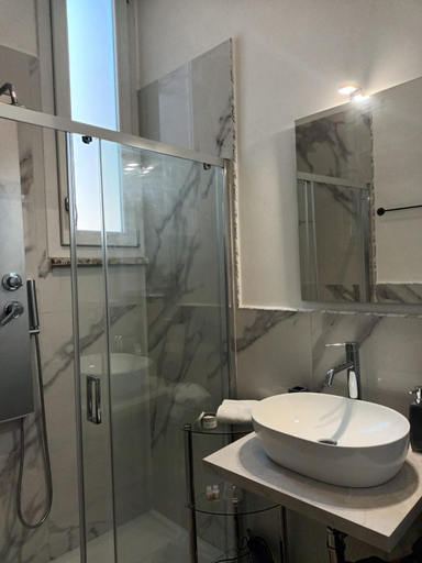 4, San Donato Apartment, Torino