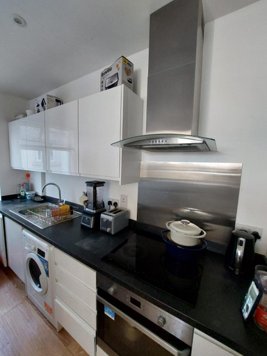 5, London Luxe Rooms, London