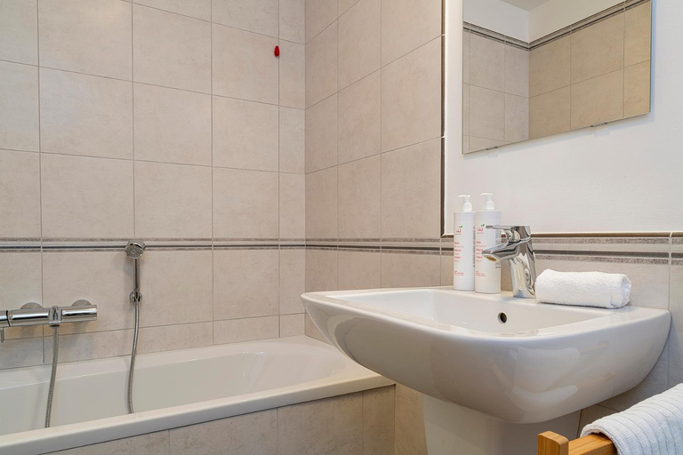 Bathroom 2, ViviBoccadasse by Wonderful Italy, Genova