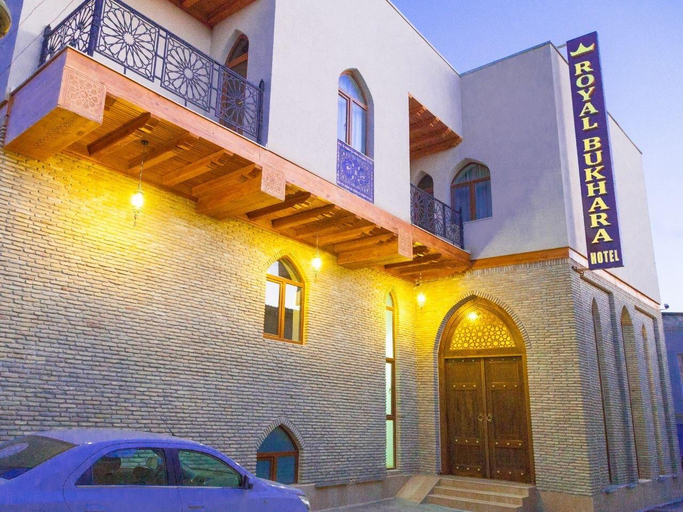 Exterior & Views