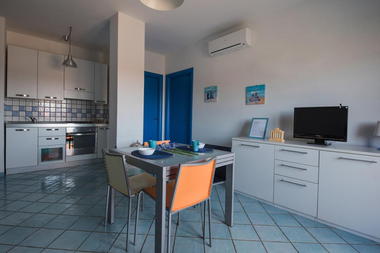 Others 3, Residence Flora, Salerno