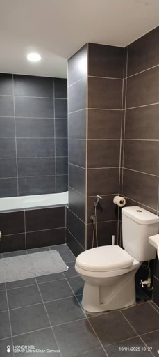 Bathroom 4, K. Riverfront apartment, Kinta